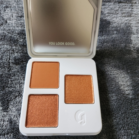 Glossier Monochromes in Shade Mesa - Picture 3 of 4